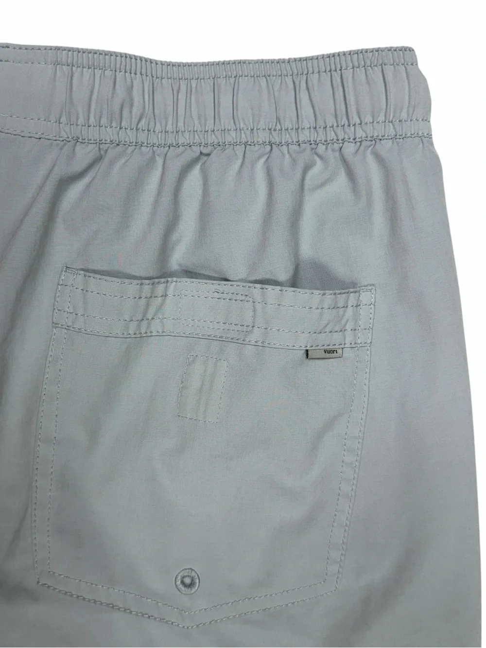Vuori Kore Shorts Men Large Grey 7” Unlined Athletic Hybrid Performance Gym Swim
